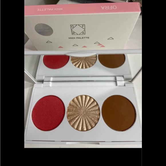 Makeup palette - Picture 2 of 2